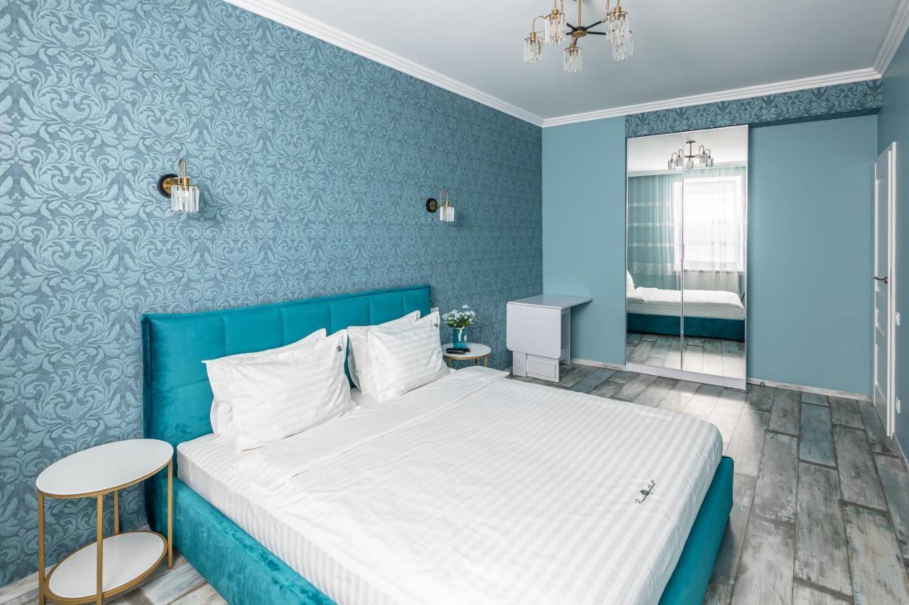 Romari Вічева 1 Apartman Lviv Kültér fotó