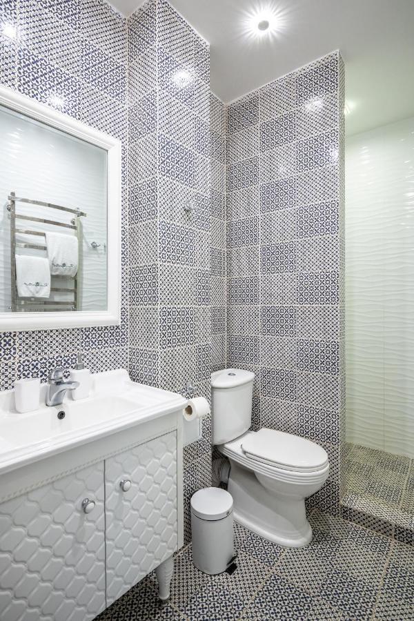 Romari Вічева 1 Apartman Lviv Kültér fotó